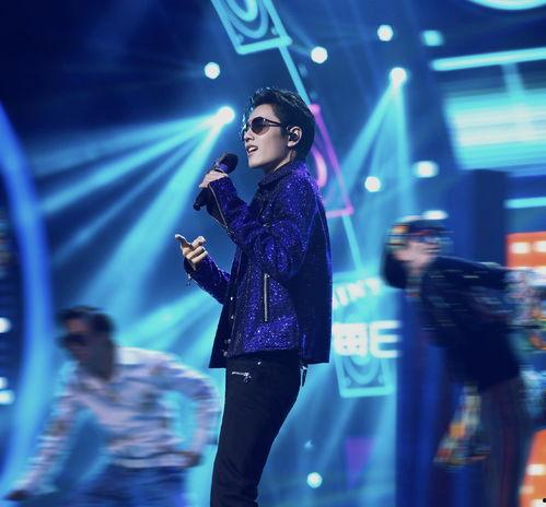 李荣浩爆料第一场视频,李荣浩揭秘首场演唱会幕后故事